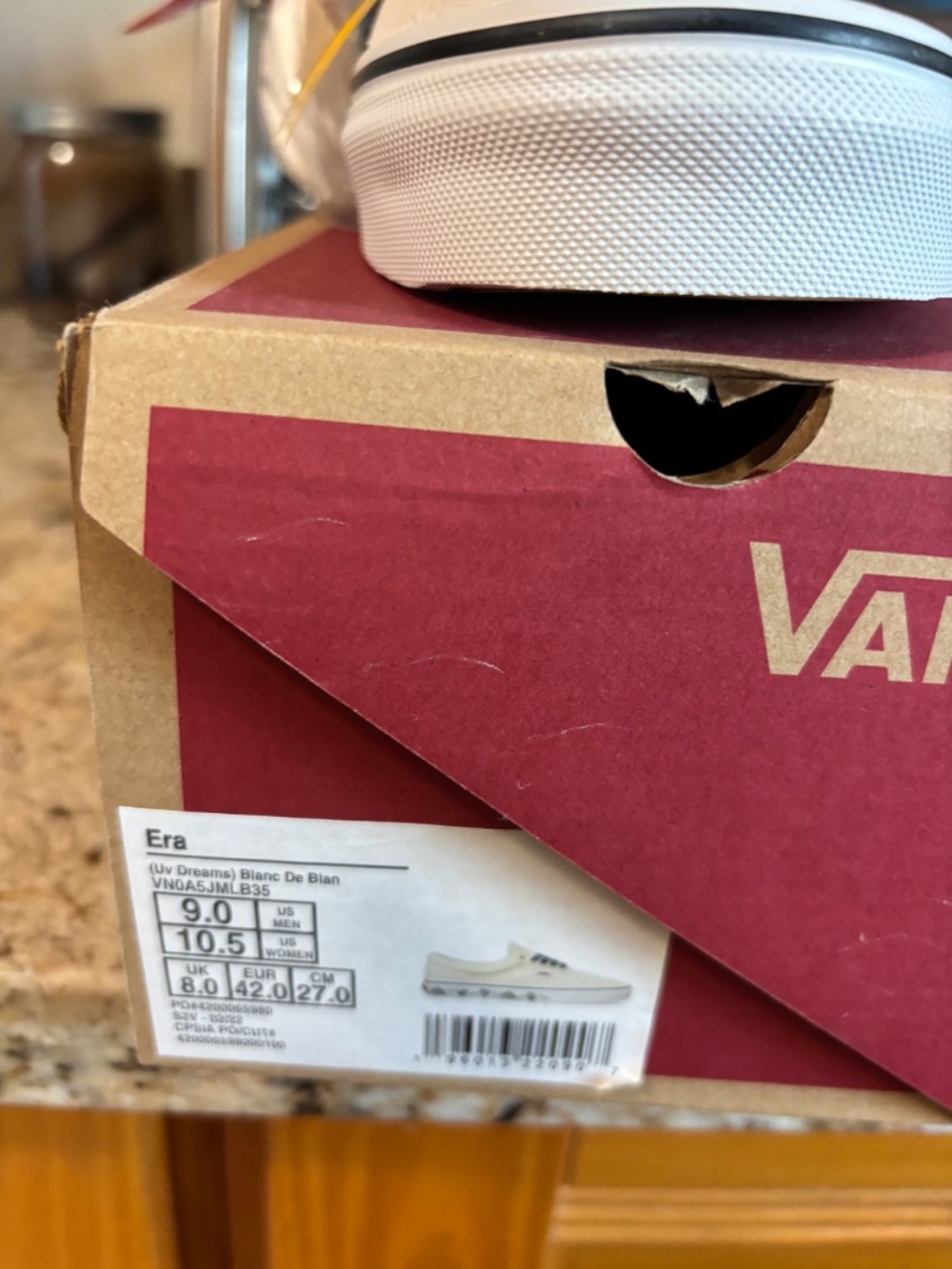 Vans - Picture 3 of 3